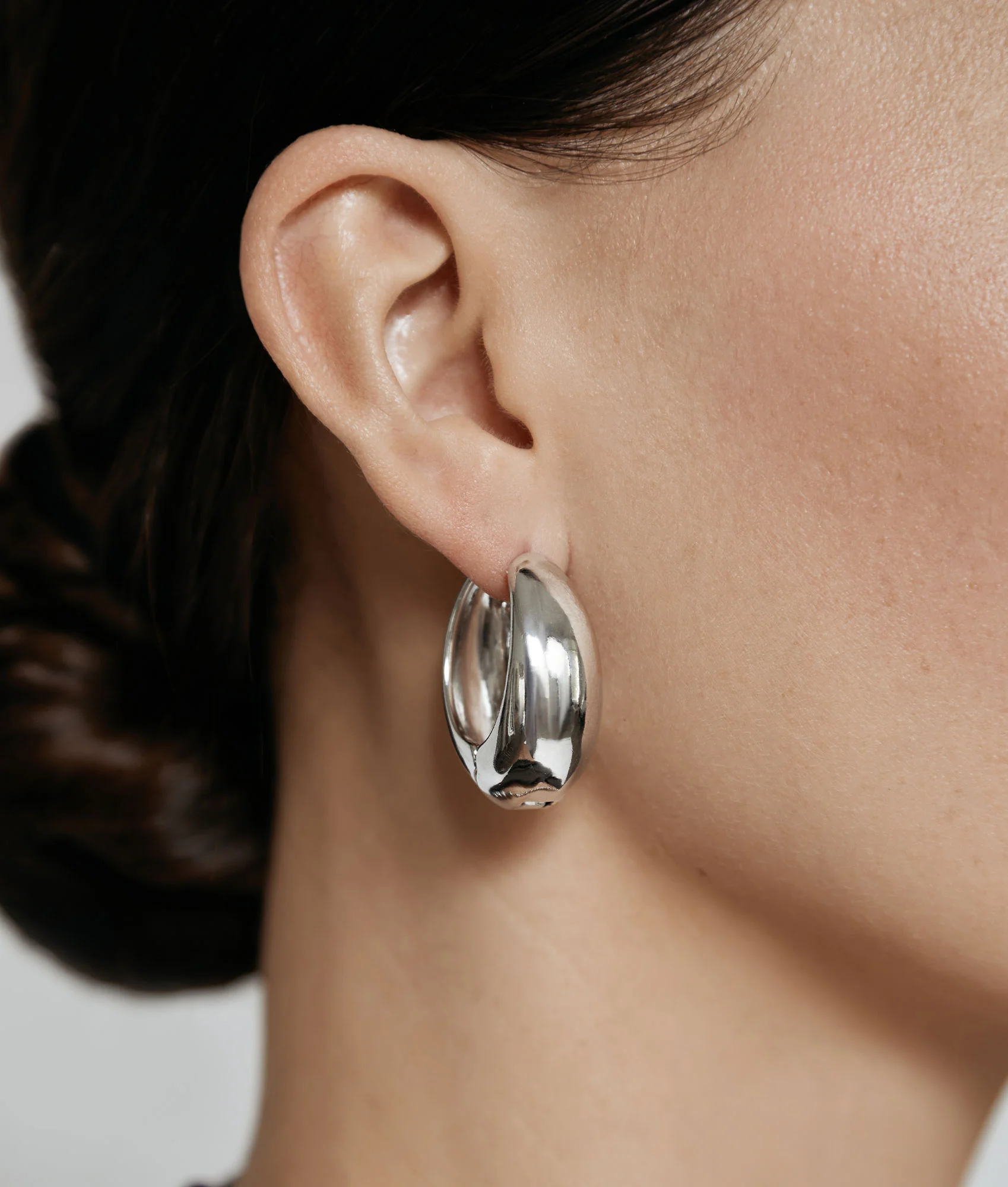 Cameron Hoop Earrings - Image 5
